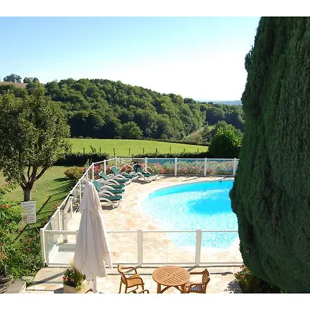 Hotel De Concasty Boisset (Cantal)